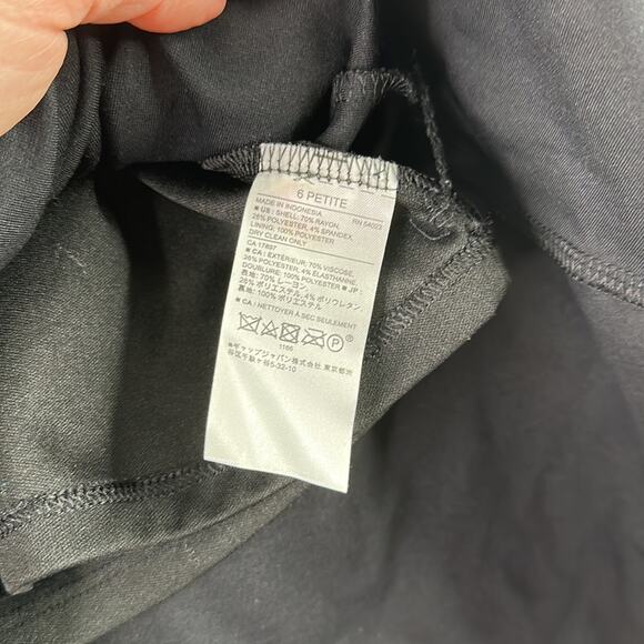 BANANA REPUBLIC Black Stretchy Soft Mini Ruffle Skater Skirt Size 6 Petite - Picture 9 of 9